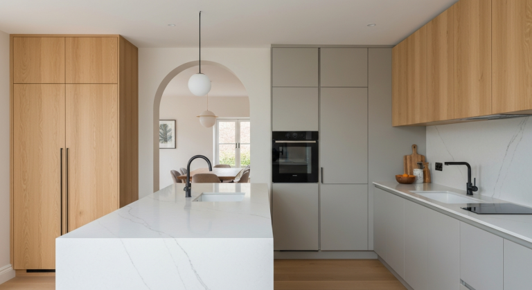 Guía Técnica de Tendencias en Reformas de Cocina: Materiales, Distribución y Funcionalidad