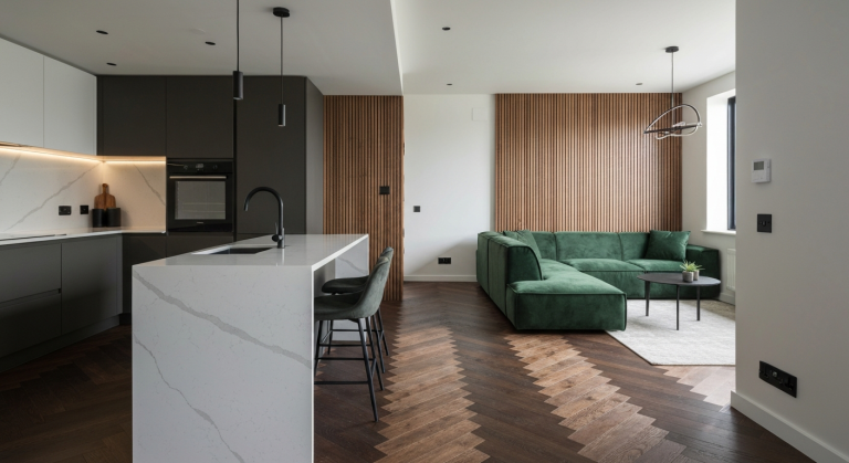 Tendencias Clave en Reformas: Guía Técnica para un Interiorismo Funcional y Duradero